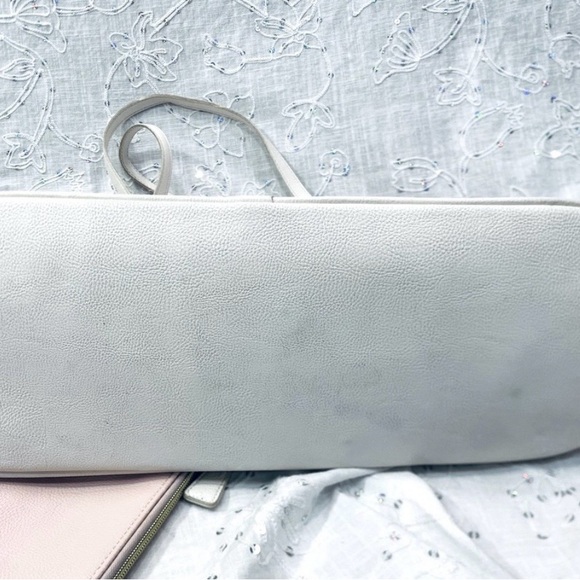 Betsey Johnson Floral Bow Tote + Mini Pouch 2 Piece Set - Picture 7 of 7